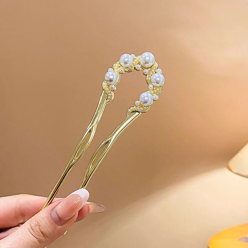Tasseled Hair Fork – Elegant Updo Accessory