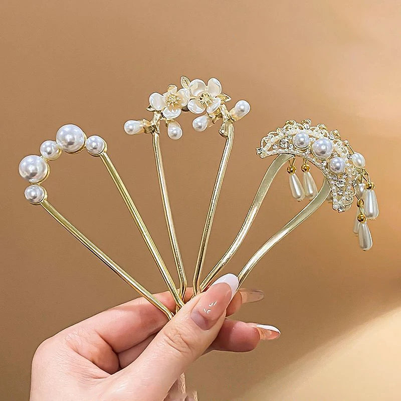 Tasseled Hair Fork – Elegant Updo Accessory